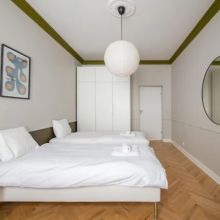 Hala Mirowska Spacious By Bookinghost Apartment *
