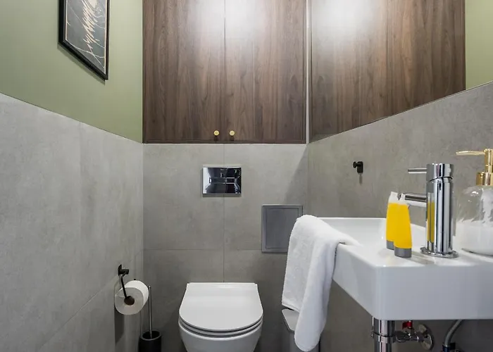 Апартаменты Hala Mirowska Spacious By Bookinghost Варшава