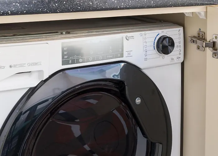 Hala Mirowska Spacious By Bookinghost Warszawa