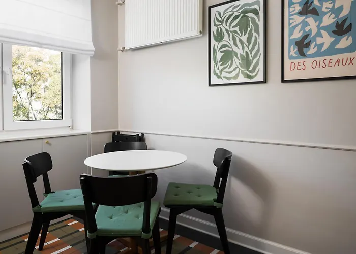 Hala Mirowska Spacious By Bookinghost *