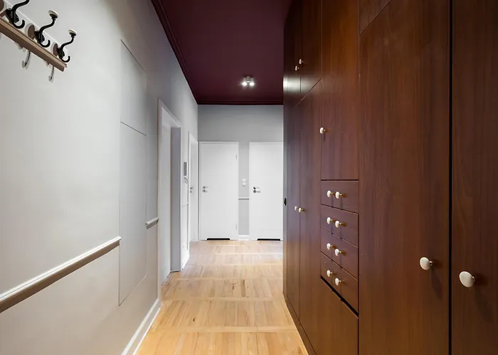 아파트 Hala Mirowska Spacious By Bookinghost 바르샤바