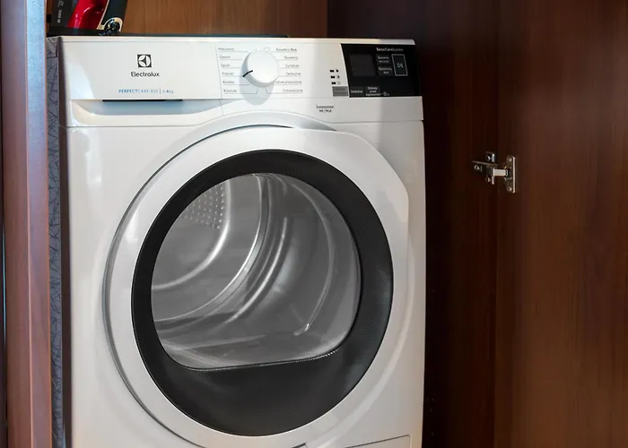 Hala Mirowska Spacious By Bookinghost Варшава