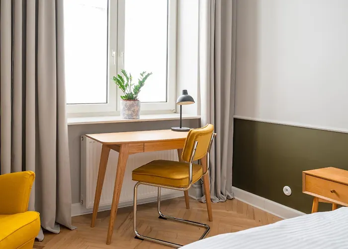 Апартаменты Hala Mirowska Spacious By Bookinghost *