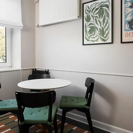 Hala Mirowska Spacious By Bookinghost *